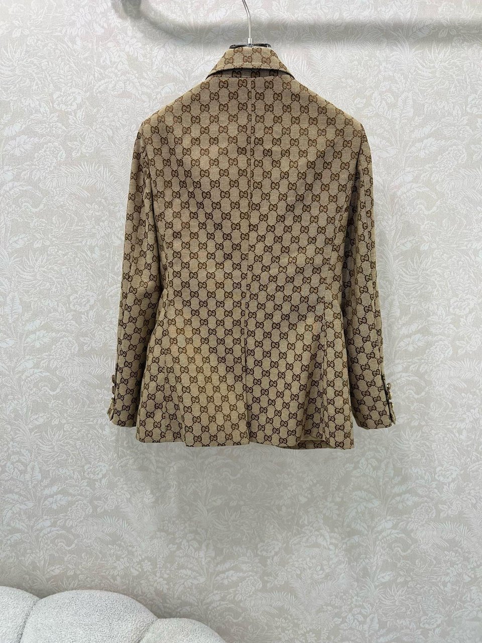 Gucci Blazer – 32 waiste – 49 bust view 5