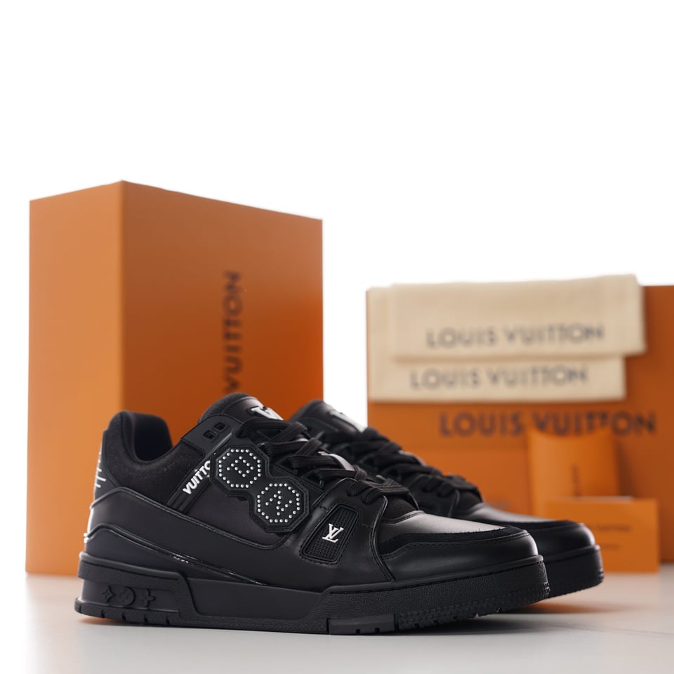 Louis Vuitton LV Trainer Sneaker Black for Men view 4