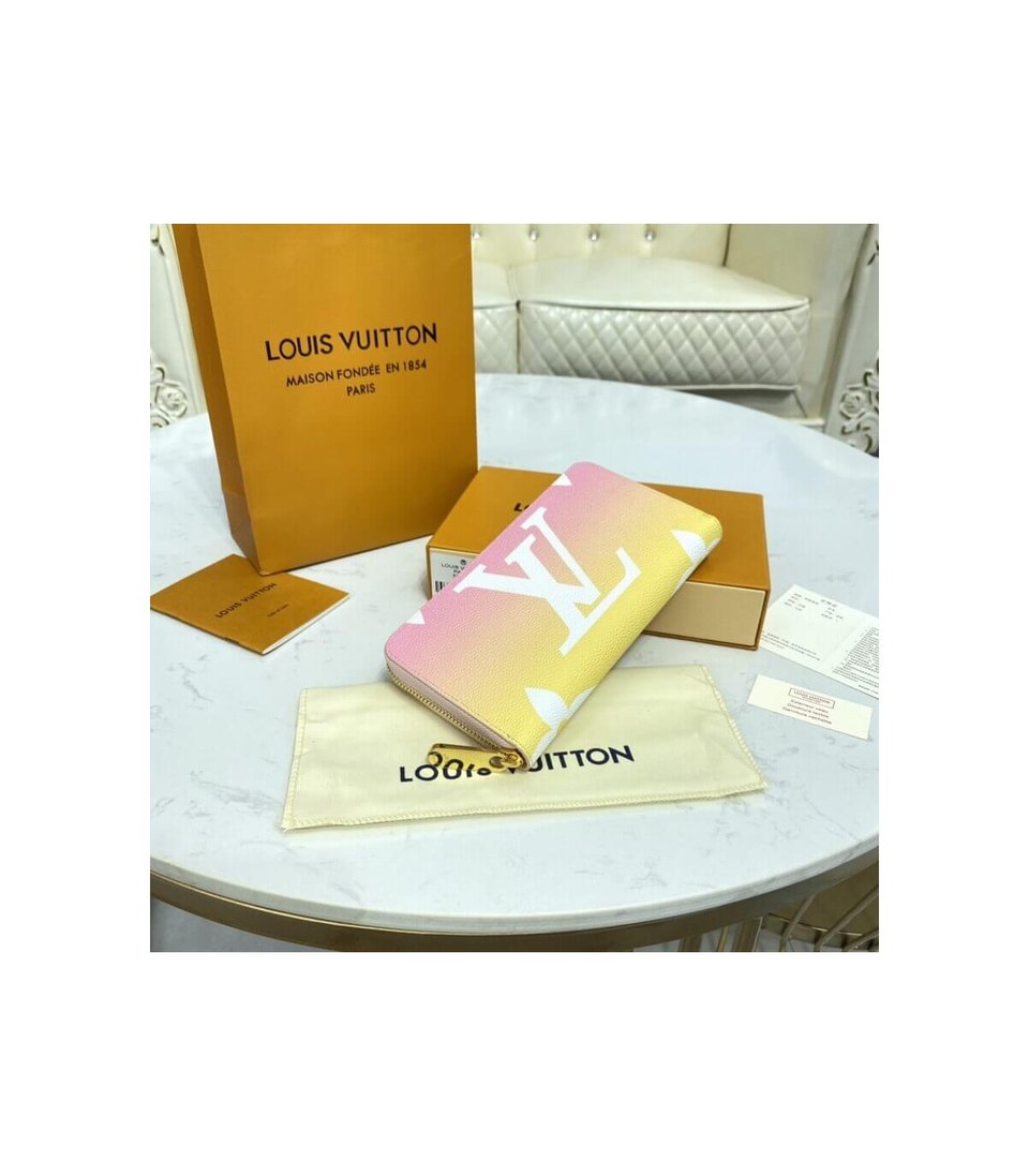 Louis Vuitton Zippy Wallet Pink 19.5cm view 5