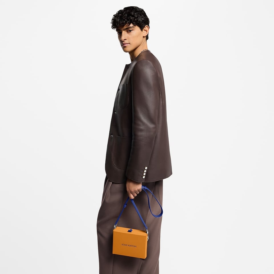 Louis Vuitton Shopper Clutch M13984 view 6