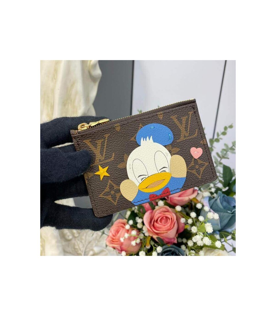 Louis Vuitton Daisy Duck Coin &amp; Card Holder view 8