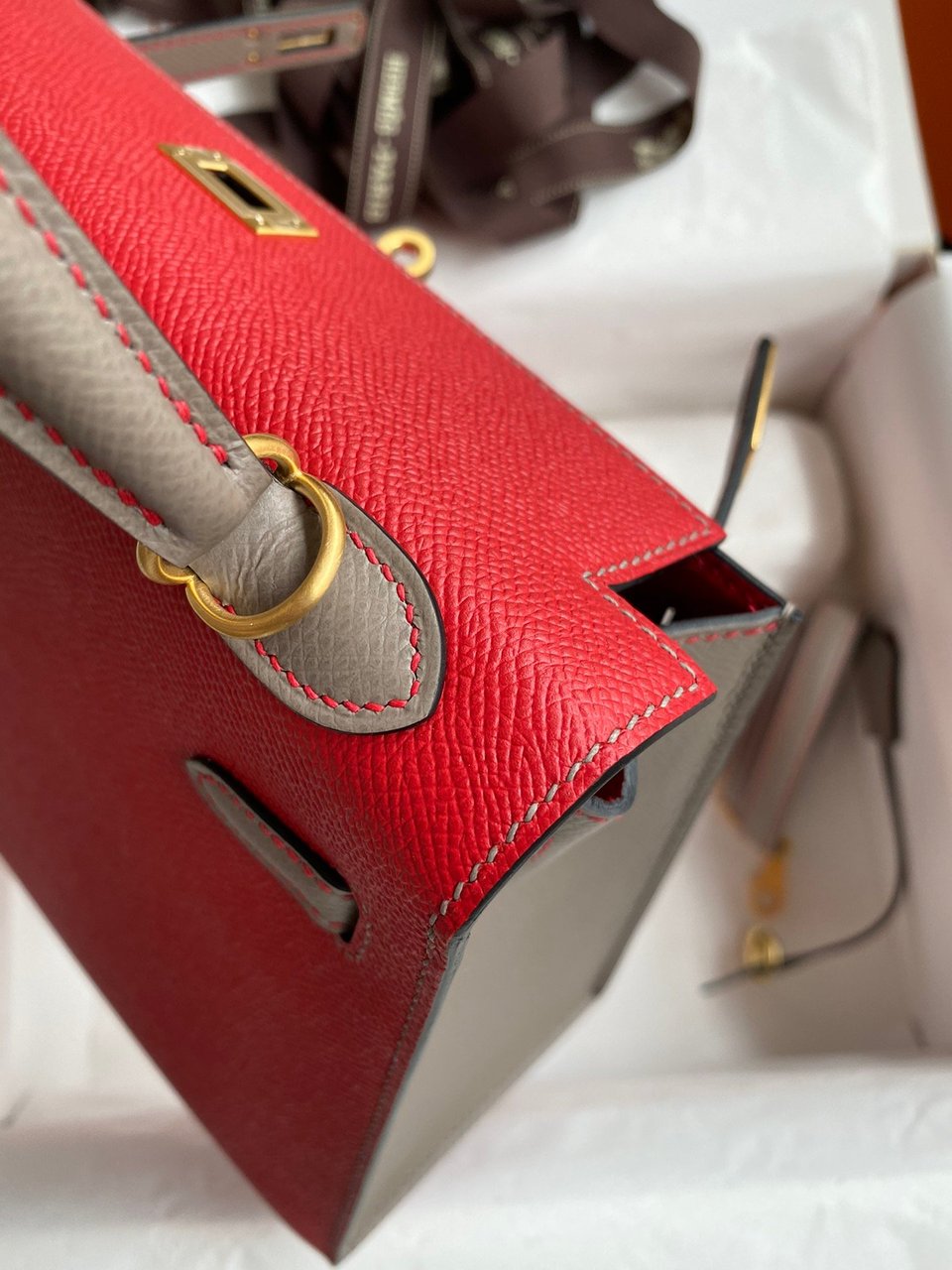 Hermes Kelly 25 Bag In Bright Red Epsom Leather For Women 25cm/10in view 4