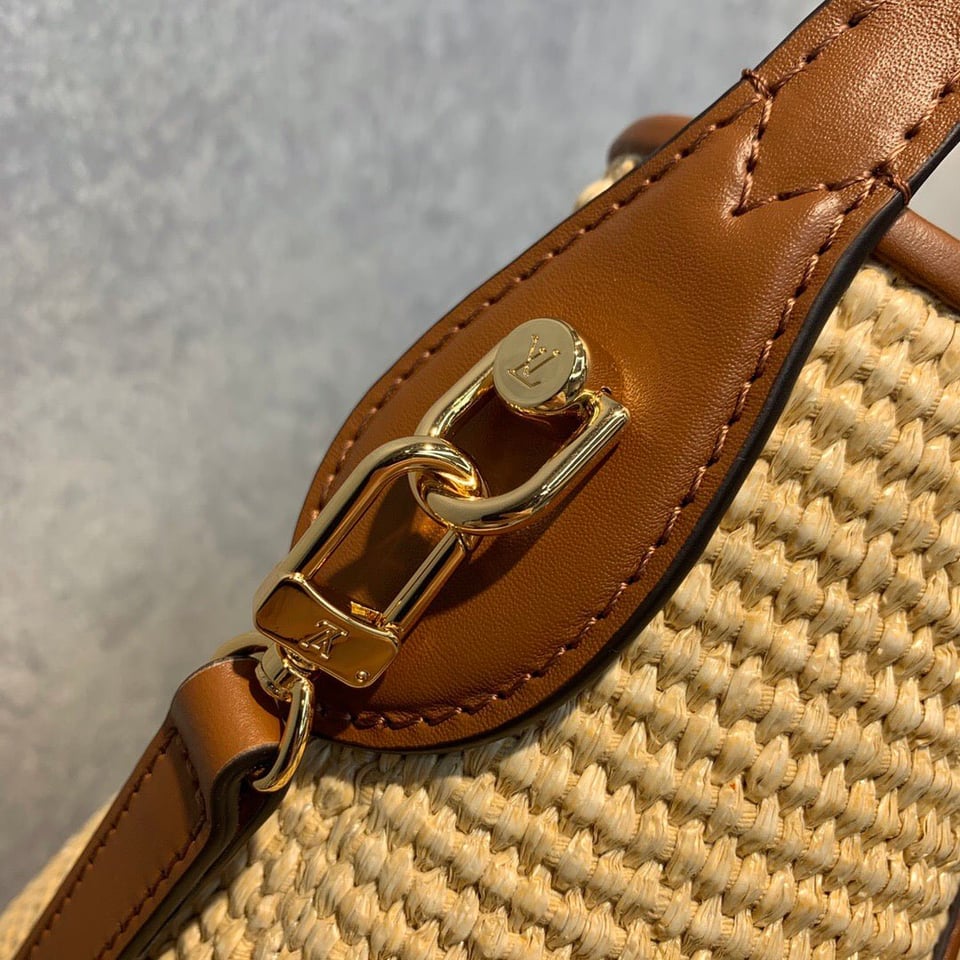 Louis Vuitton Petit Bucket 23Cm Brown view 10