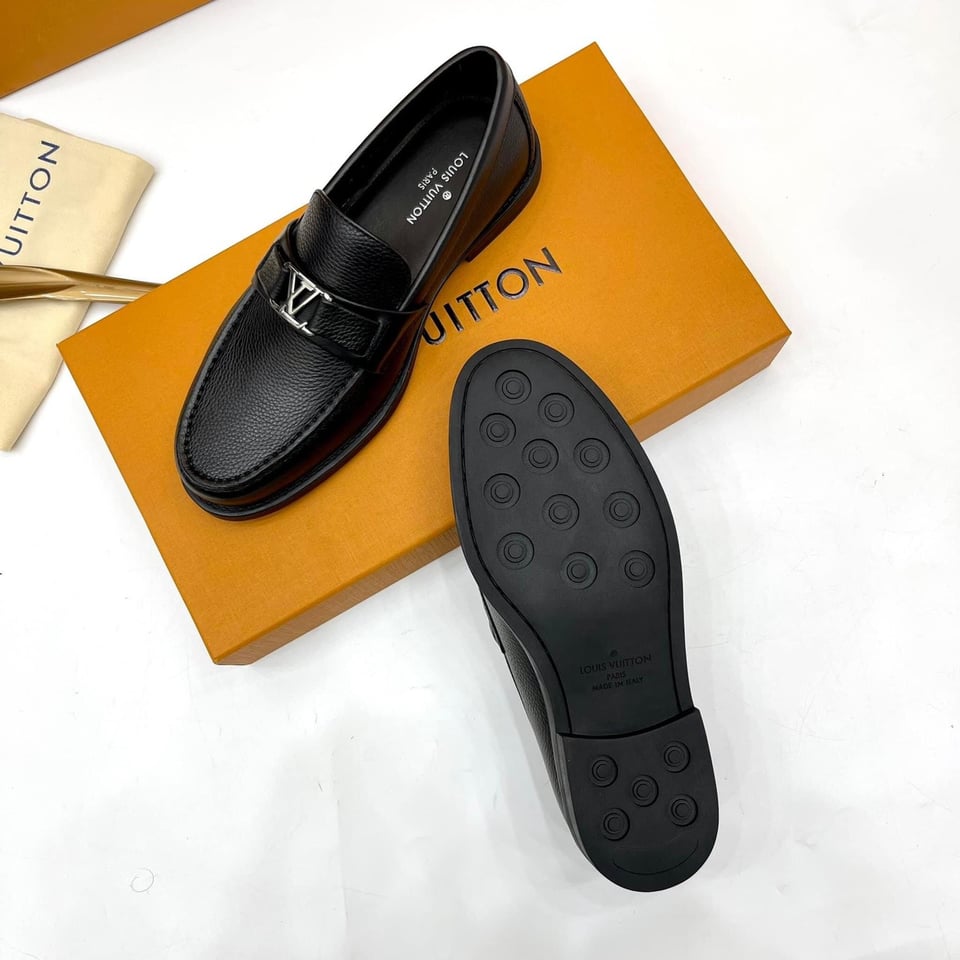 Louis Vuitton LV Monte Carlo Mocassin Black Loafers for Men view 5