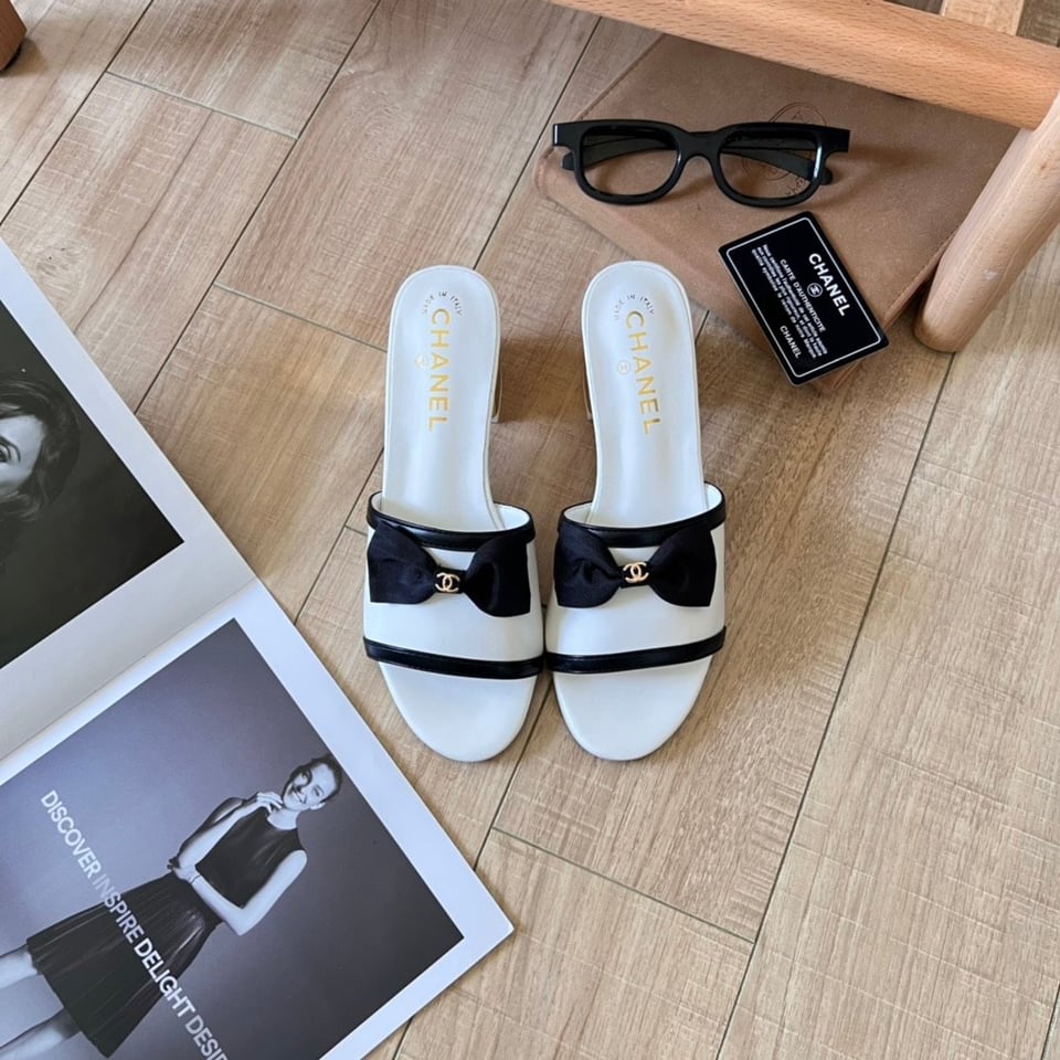 Chanel Grosgrain Ribbon Bow Mule Leather White view 11