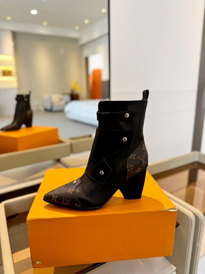 Louis Vuitton Trinity Boot Monogram And Black view 4