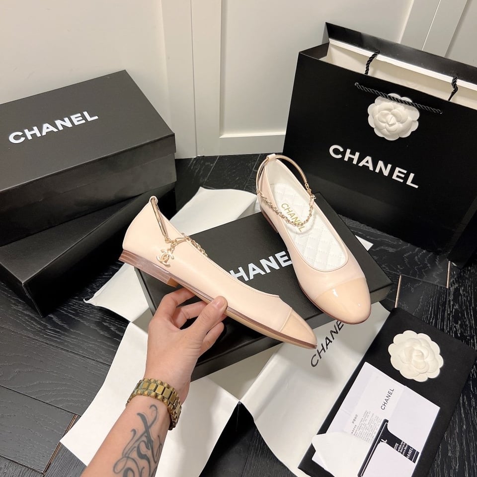 Chanel Interlocking Cc Logo Ballet Flats Light Pink view 8