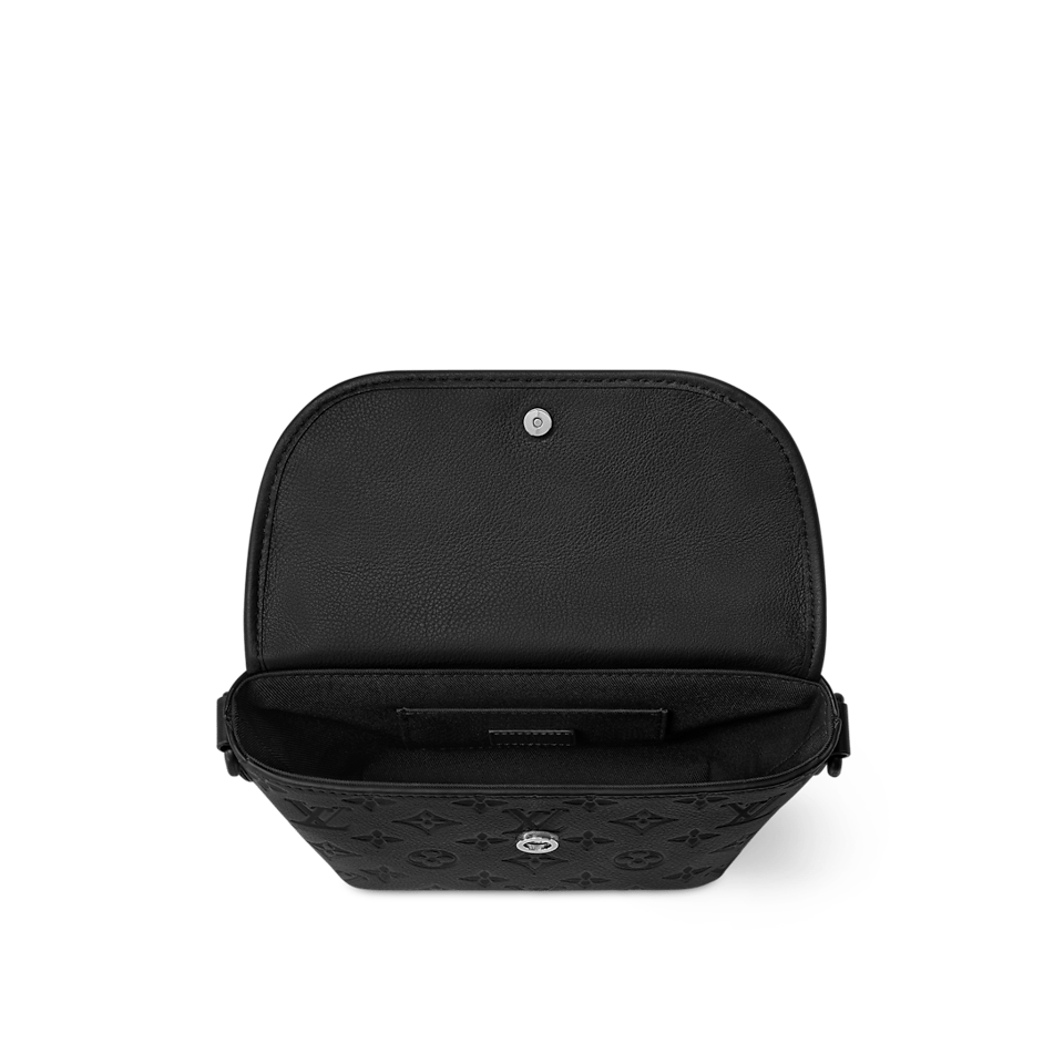 Louis Vuitton Pulse Wearable Wallet M12636 view 5