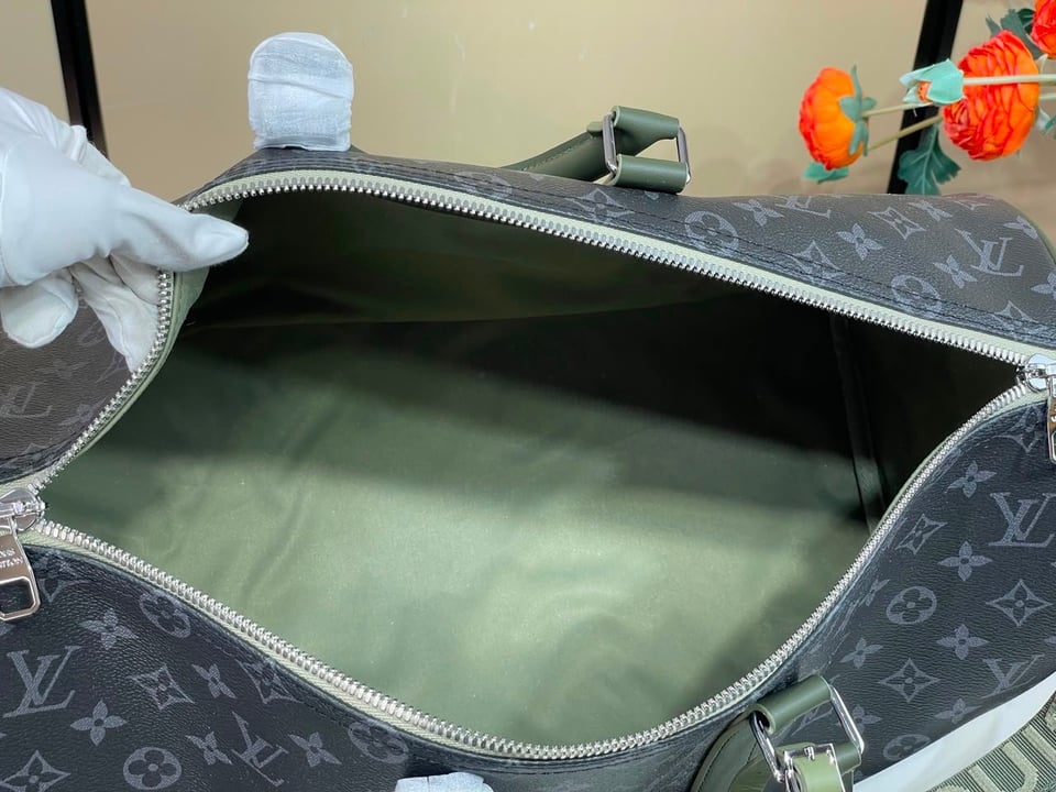 Louis Vuitton LV x TM Keepall Bandoulière 45cm/17.7in Khaki Green M28837 view 7