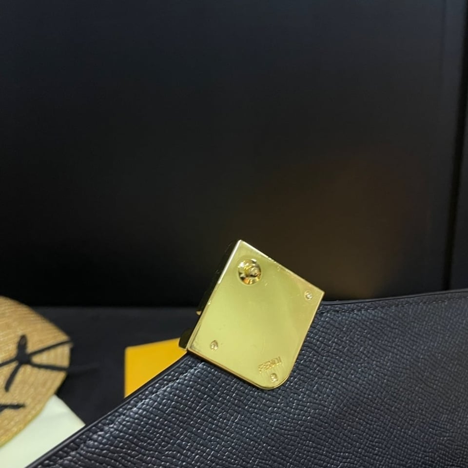 Fendi Ff Diamonds Wallet On Chain Black 22Cm view 6