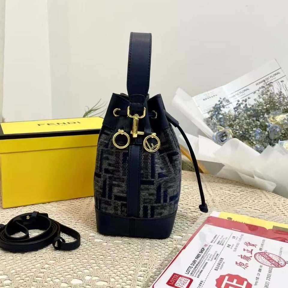 Fendi Mon Tresor Ff Chenille Mini Bag Dark Blue 21Cm view 6