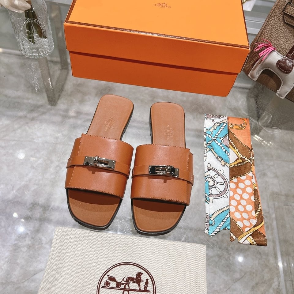 Hermes Giulia Sandal Brown H231056Z A3360 view 5