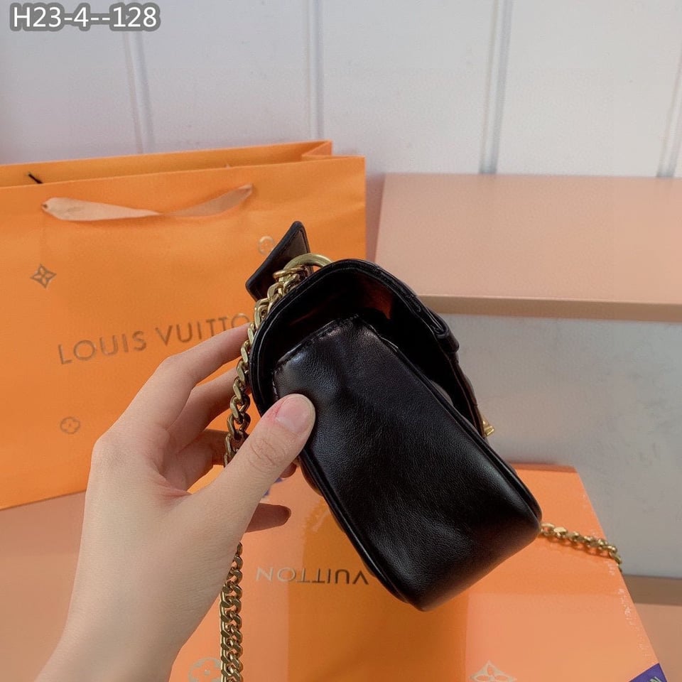 Louis Vuitton New Wave Chain Bag Black 25Cm M55206 view 7