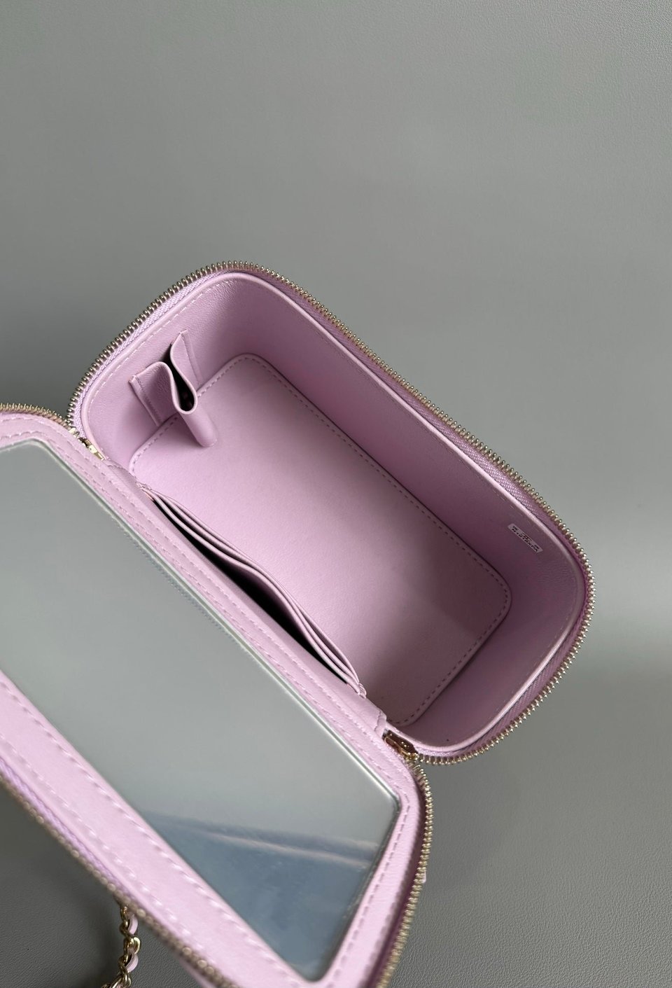 Chanel Vanity Case Pearl 17Cm Cotton Candy Lambskin Gold Hardware view 7