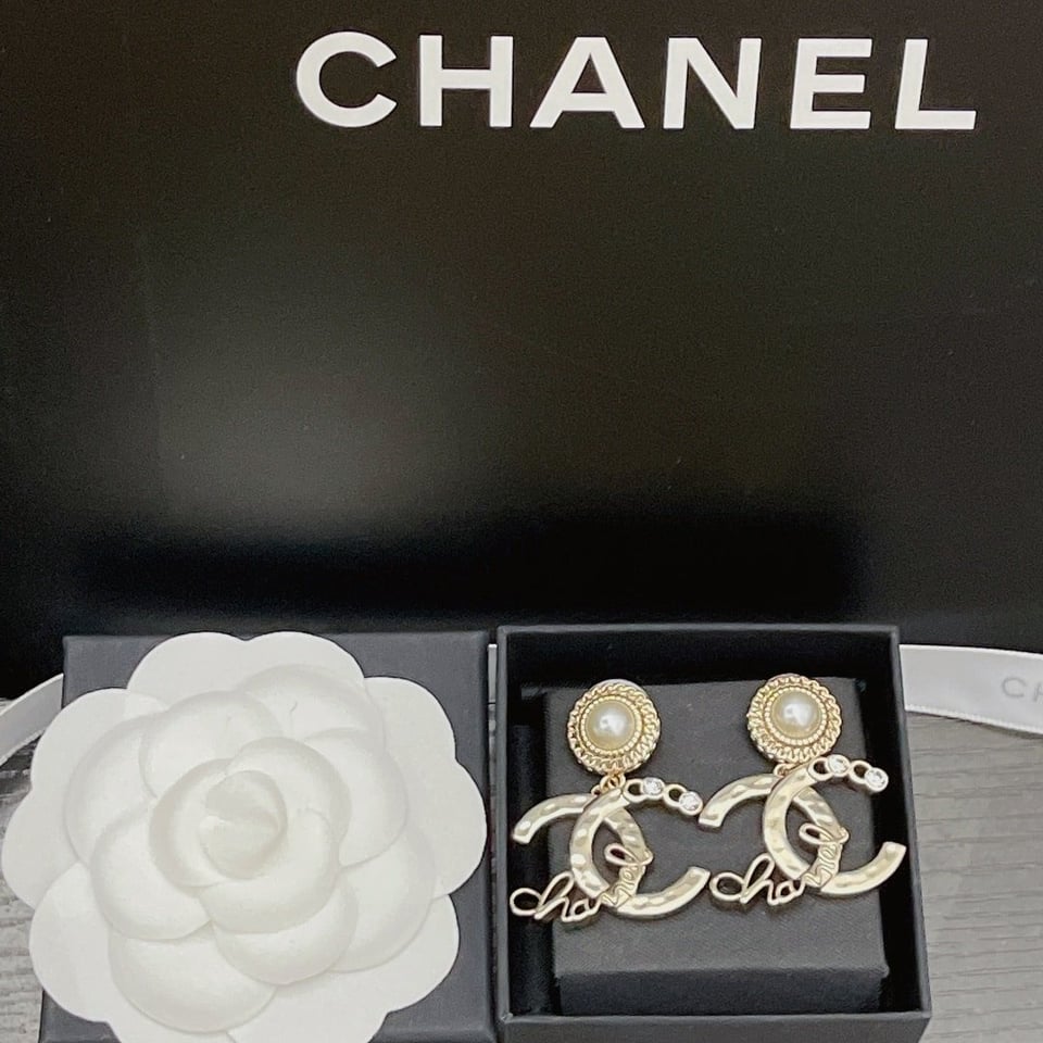 Chanel Earrings With White Pearls And Gold Metal view 4