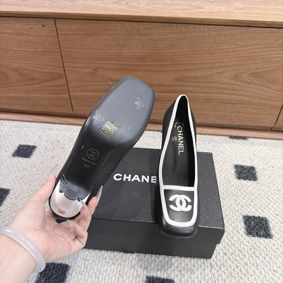 Chanel Siyah Beyaz Deri Kadın Babet Black view 8