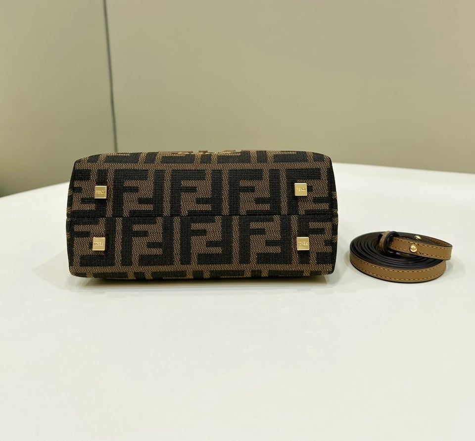 Fendi By The Way Leather Mini Bag18cm view 10