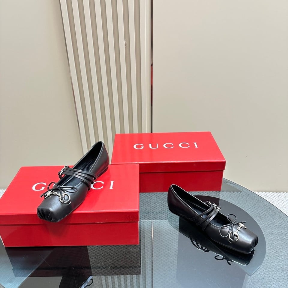 Gucci Women’S Horsebit Ballet Flat Sacchetto Black 814318 Aaea4 1000 view 4