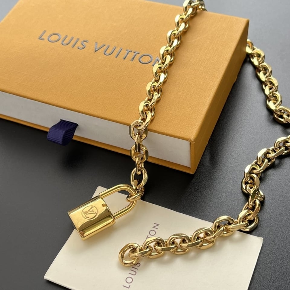 Louis Vuitton Lv Edge Necklace Cadenas Mp2993 view 3