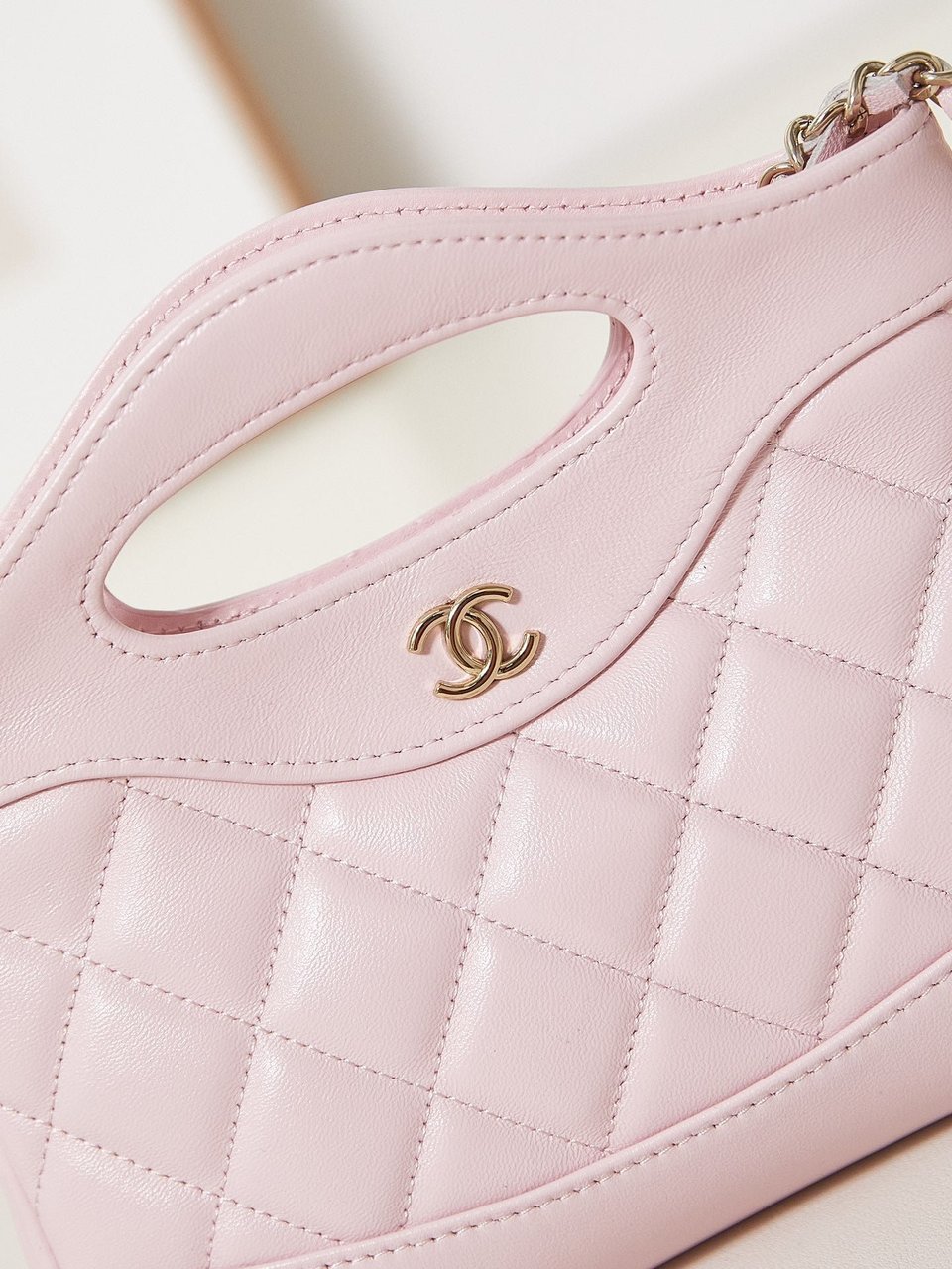 Chanel 24S31 Nano Shopping Bag 17.5Cm Light Pink Lambskin Gold Hardware view 7