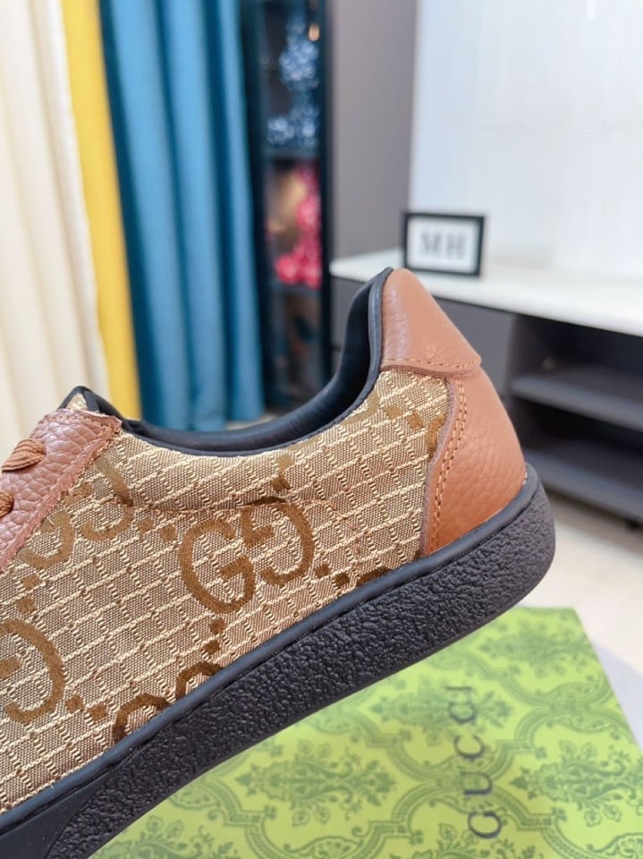 Gucci Gg Canvas And Leather Low Top Sneakers Brown view 3