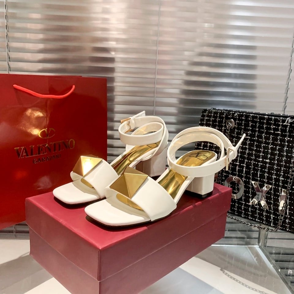 Valentino Garavani One Stud Leather Sandals White view 6
