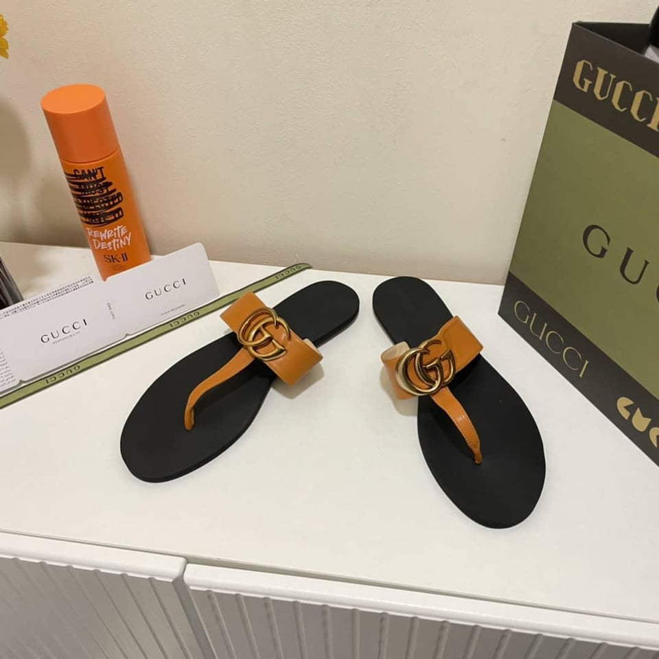 Gucci Double G Thong Leather Orange view 3