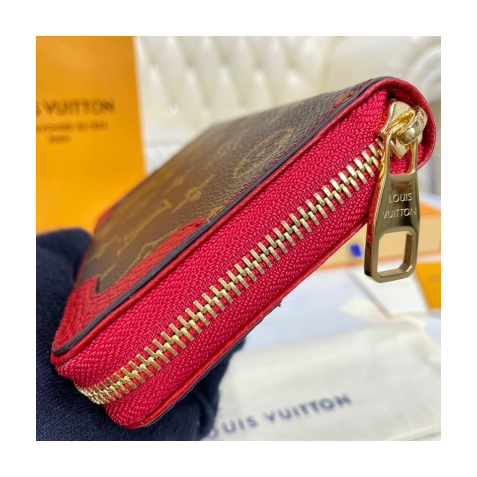 Louis Vuitton Monogram Zippy Wallet Retiro view 6