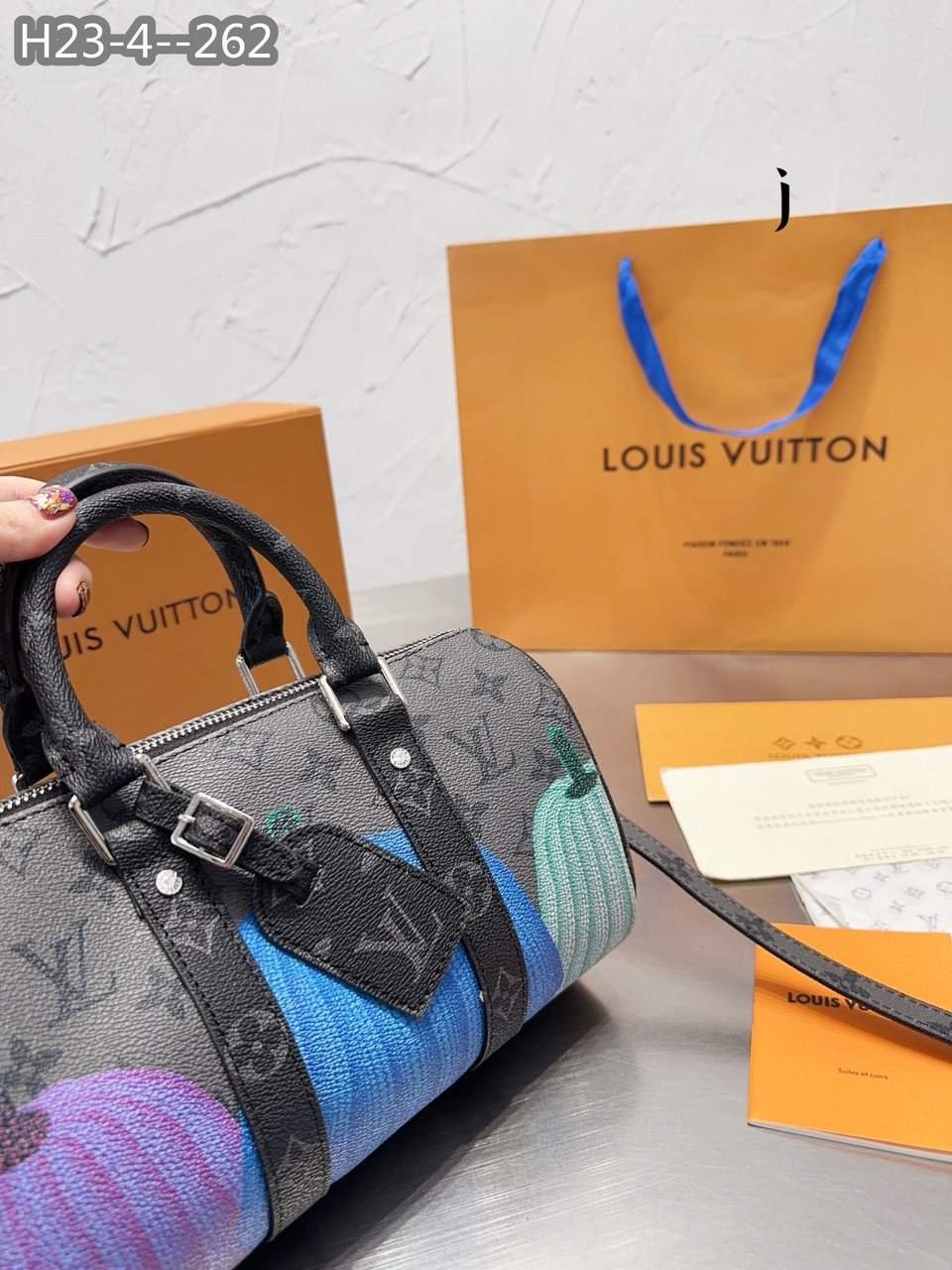 Louis Vuitton X Yayoi Kusama Keepall 25 Pumpkin Print M46437 view 9