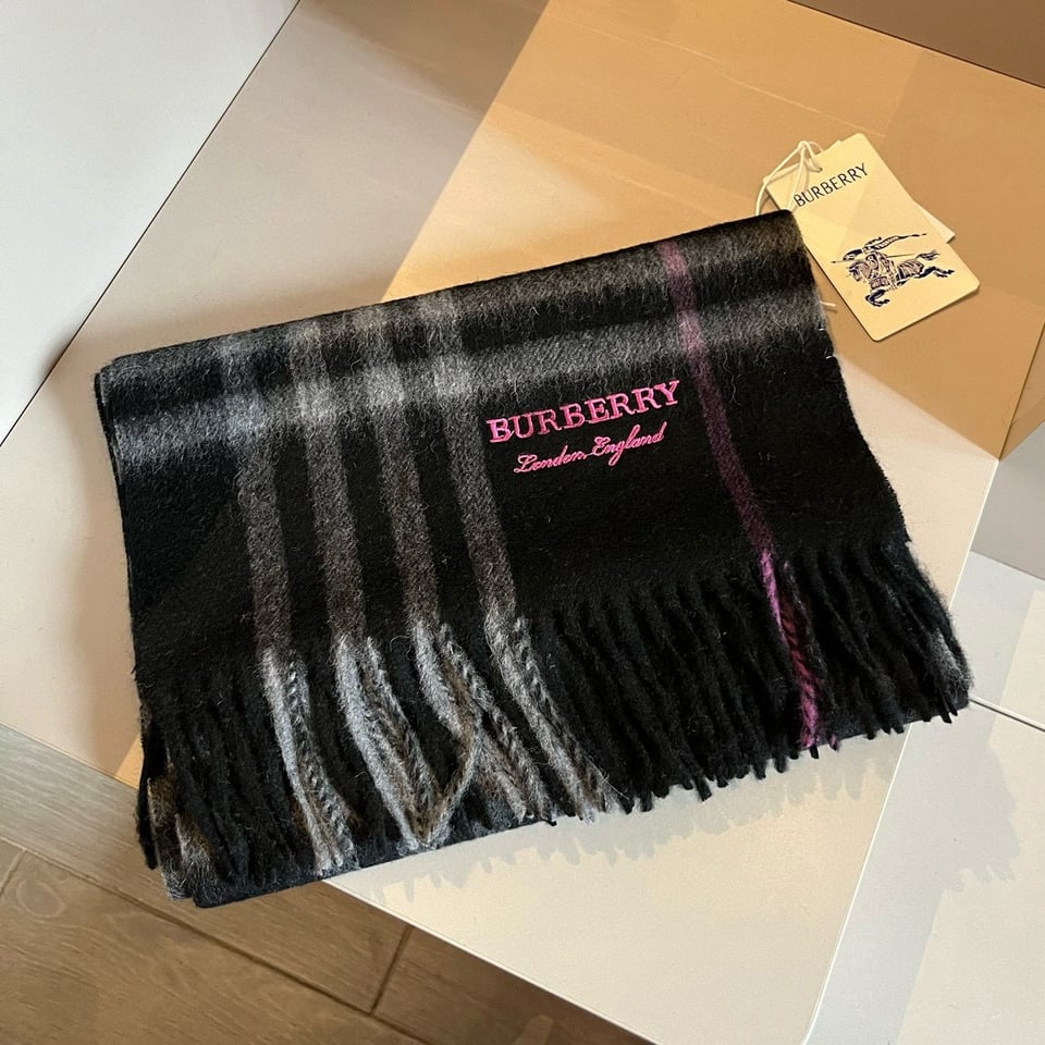 Burberry Cashmere Scarf Chain Black-White For Women 180cm view 7