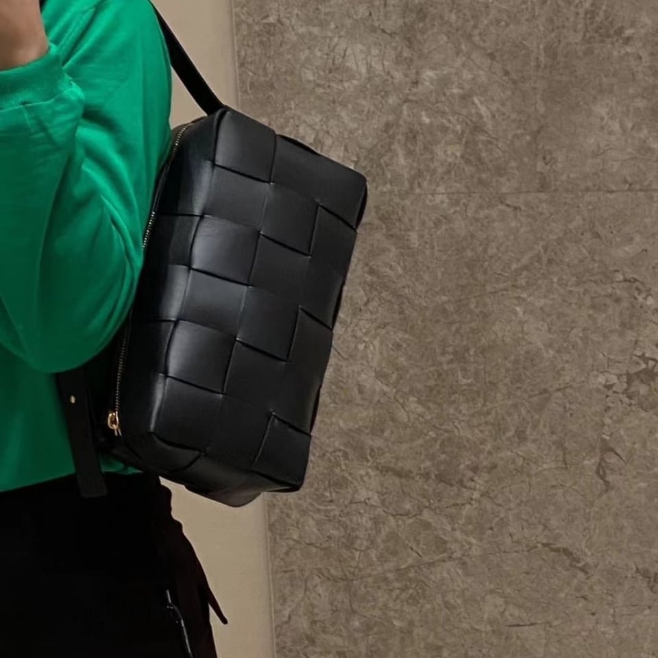 Bottega Veneta Brick Leather Bag Black 28Cm view 5