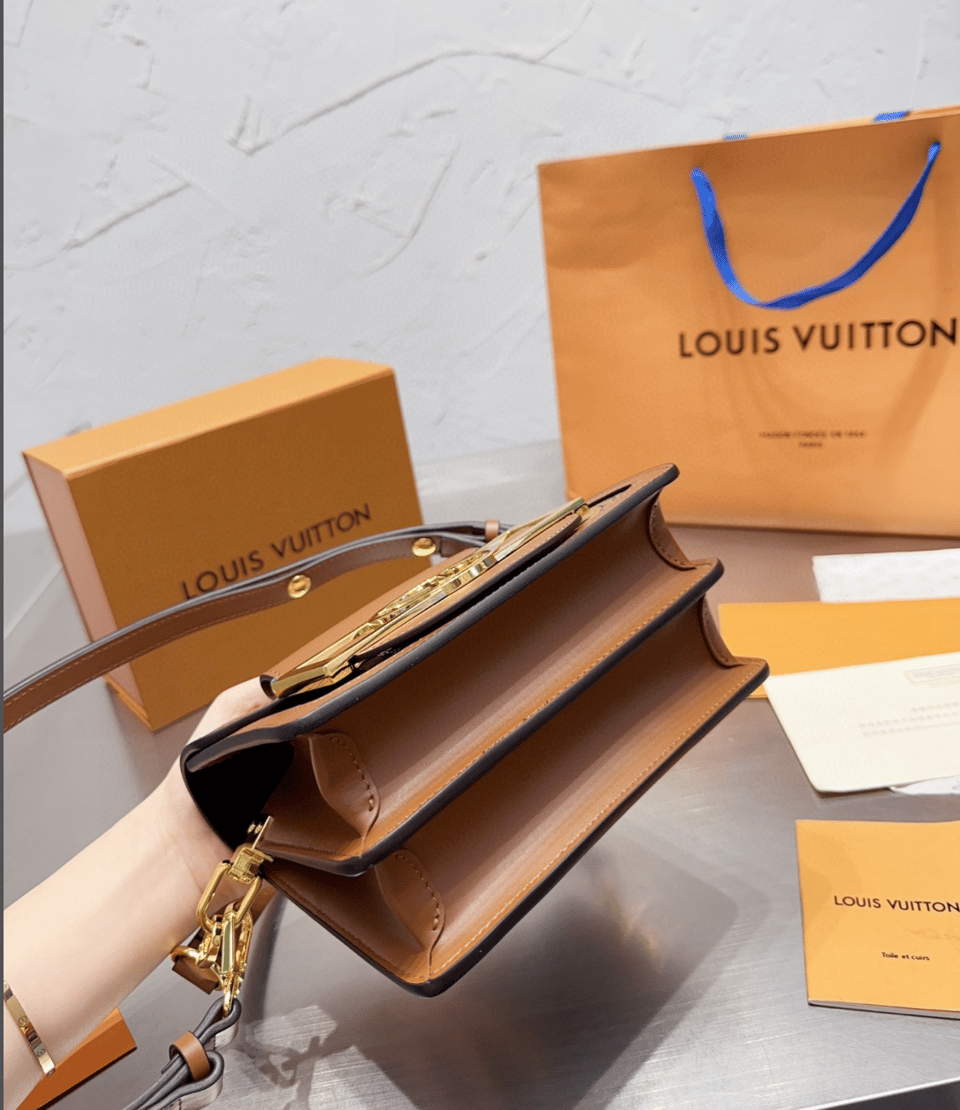 Louis Vuitton Mini Dauphine Lock Xl Brown 20Cm M46537 view 3