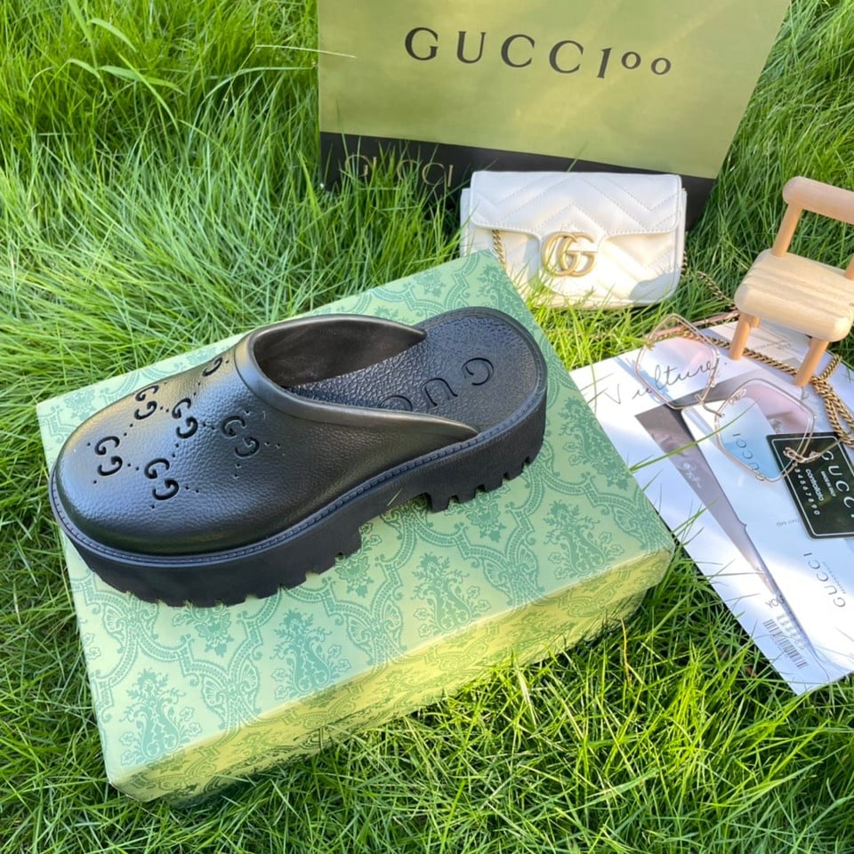 Gucci Men’S Slip On Sandal Black Gg Rubber 655517 Jfb00 1000 view 3