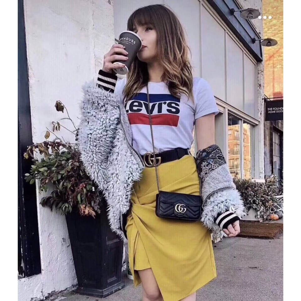 Gucci GG Marmont Matelasse Chevron Leather Super Mini Bag Black view 3