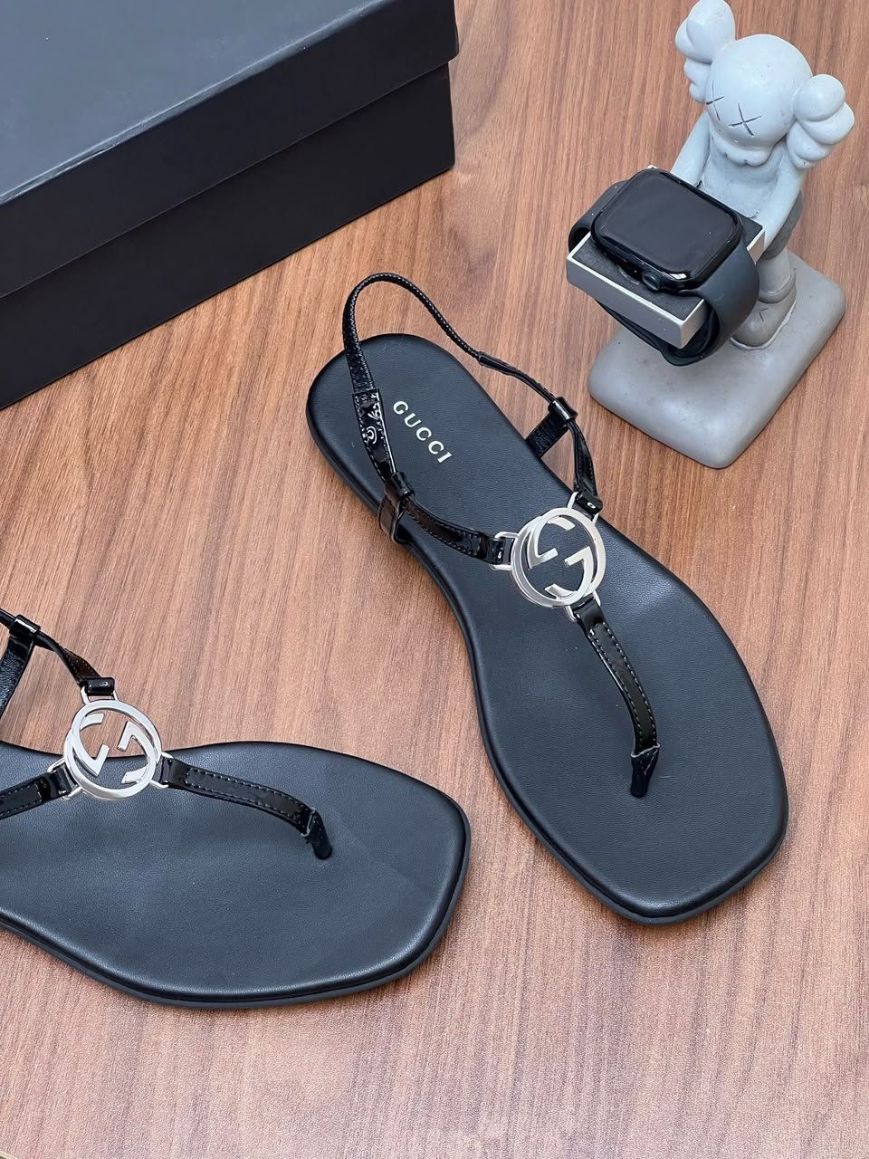 Gucci Thong Sandal With Interlocking G ‎Black 874699 For Women view 5