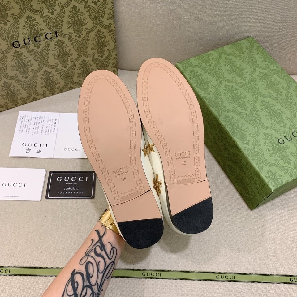 Gucci Jordaan Embroidered Bee And Starleather Loafer White view 5