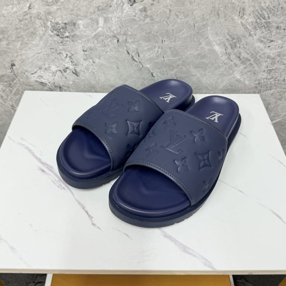 Louis Vuitton Waterfront Mule Navy Blue view 4