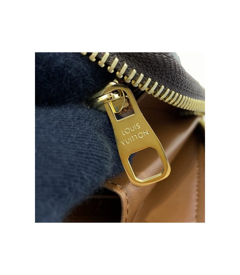 Louis Vuitton Monogram Zippy Wallet Trunk view 8