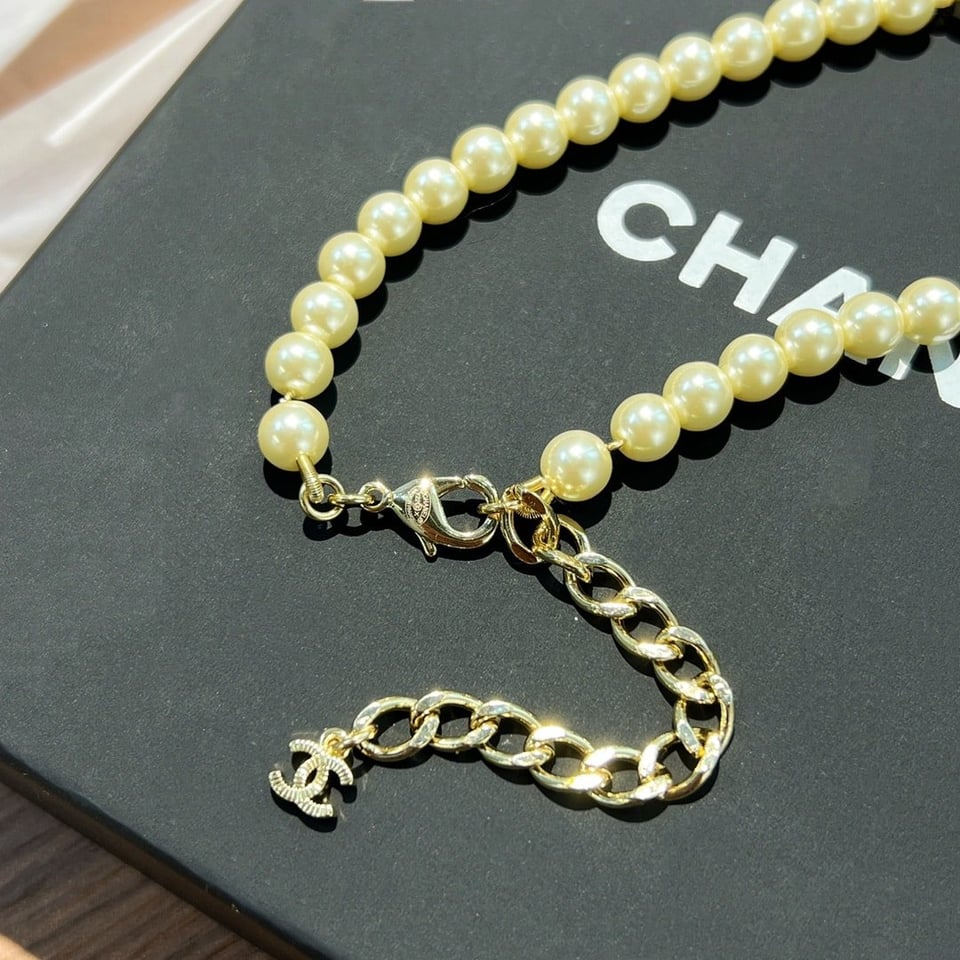 Chanel Pearl And Camélia Necklace view 2