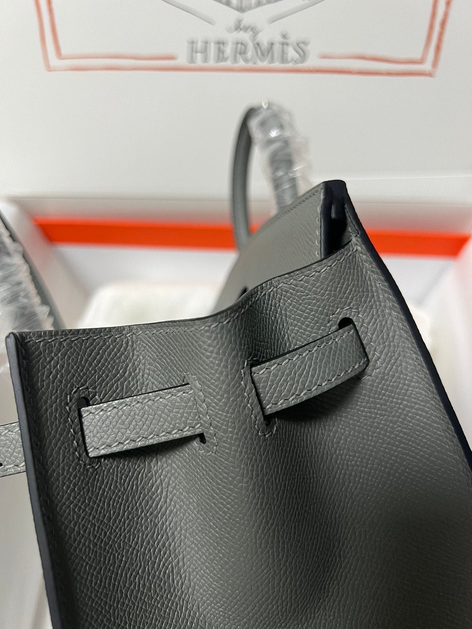 Hermes Birkin Sellier Girs Etan Epsom Leather Gold Hardware view 9