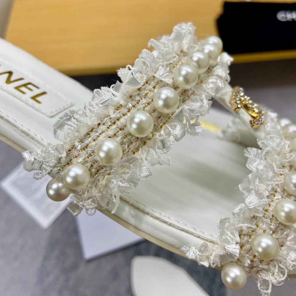 Chanel Mule Slippers Pearl Tweed White view 7