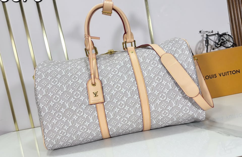 Louis Vuitton Keepall Bandoulière Bag Beige Pepper 45cm M29670 view 6