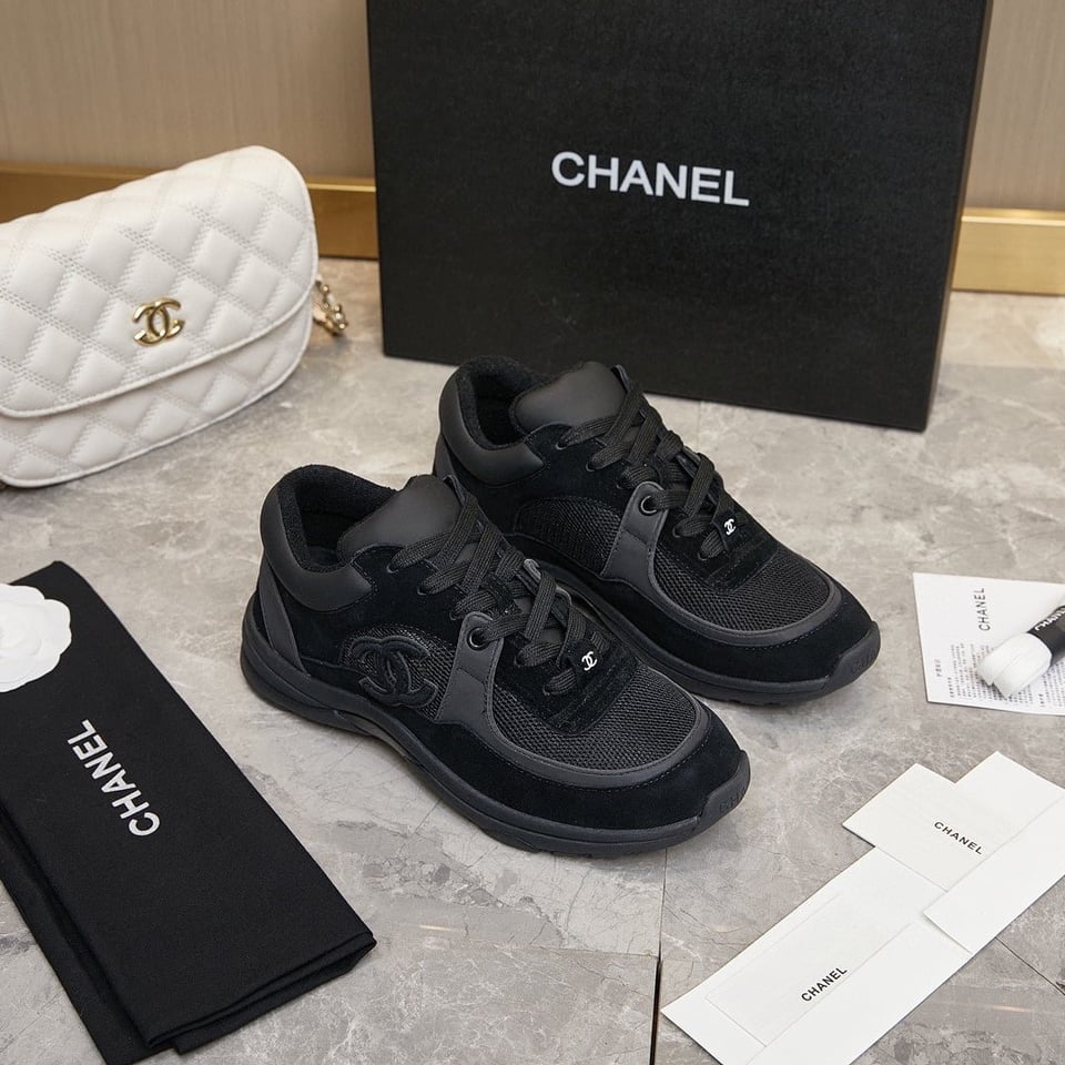 Chanel Cc Logo Sneaker Black G34361 Y53536 94305 view 4