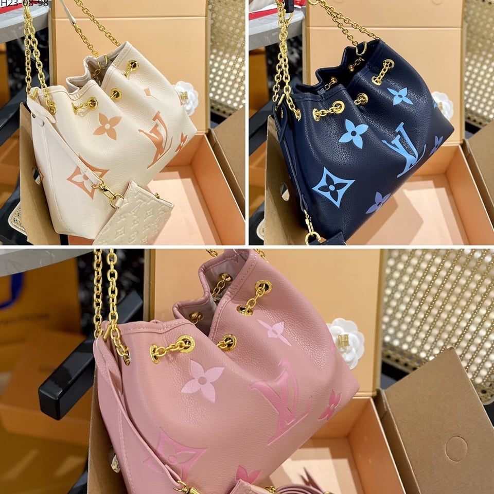 Louis Vuitton Summer Bundle Bag Beige 28Cm M46545 view 4