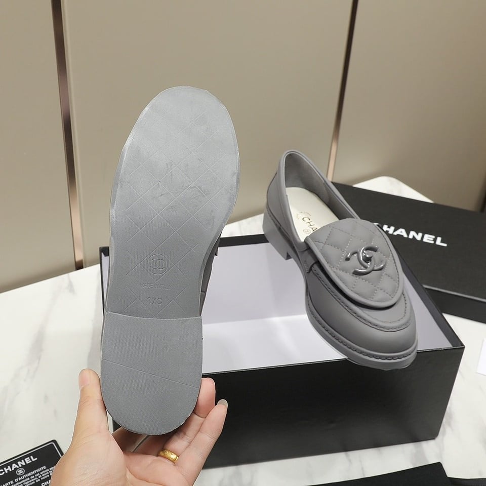Chanel Cc Nib Turnlock Moccasins Flat Loafers Grey view 9