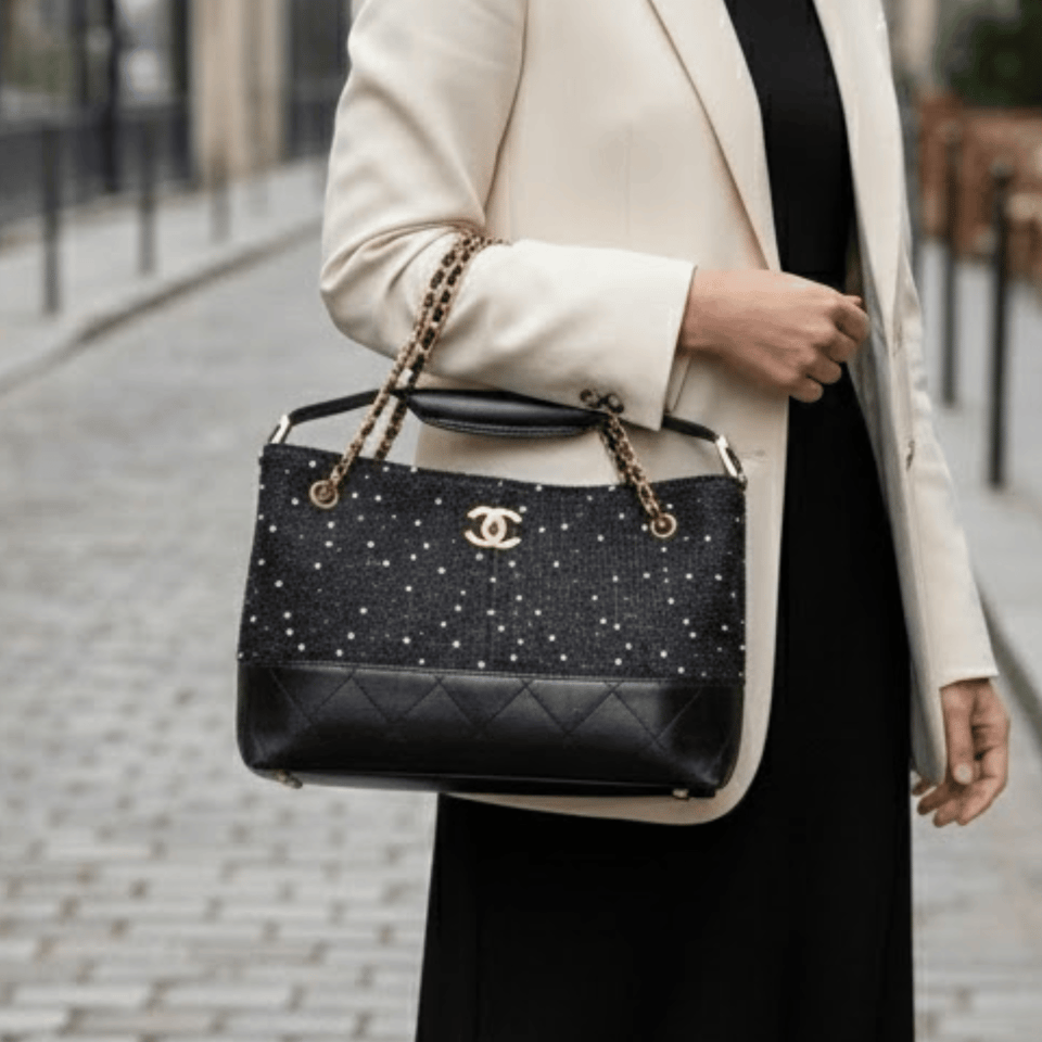 Chanel Bucket Style Hobo Bag 35cm/13.8in view 3