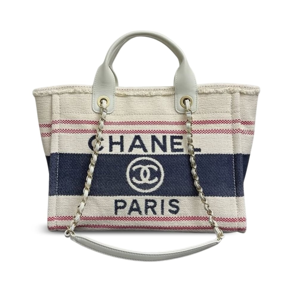 Chanel Crossbody Shopping Bag 35cm/ 13.8in White view 2