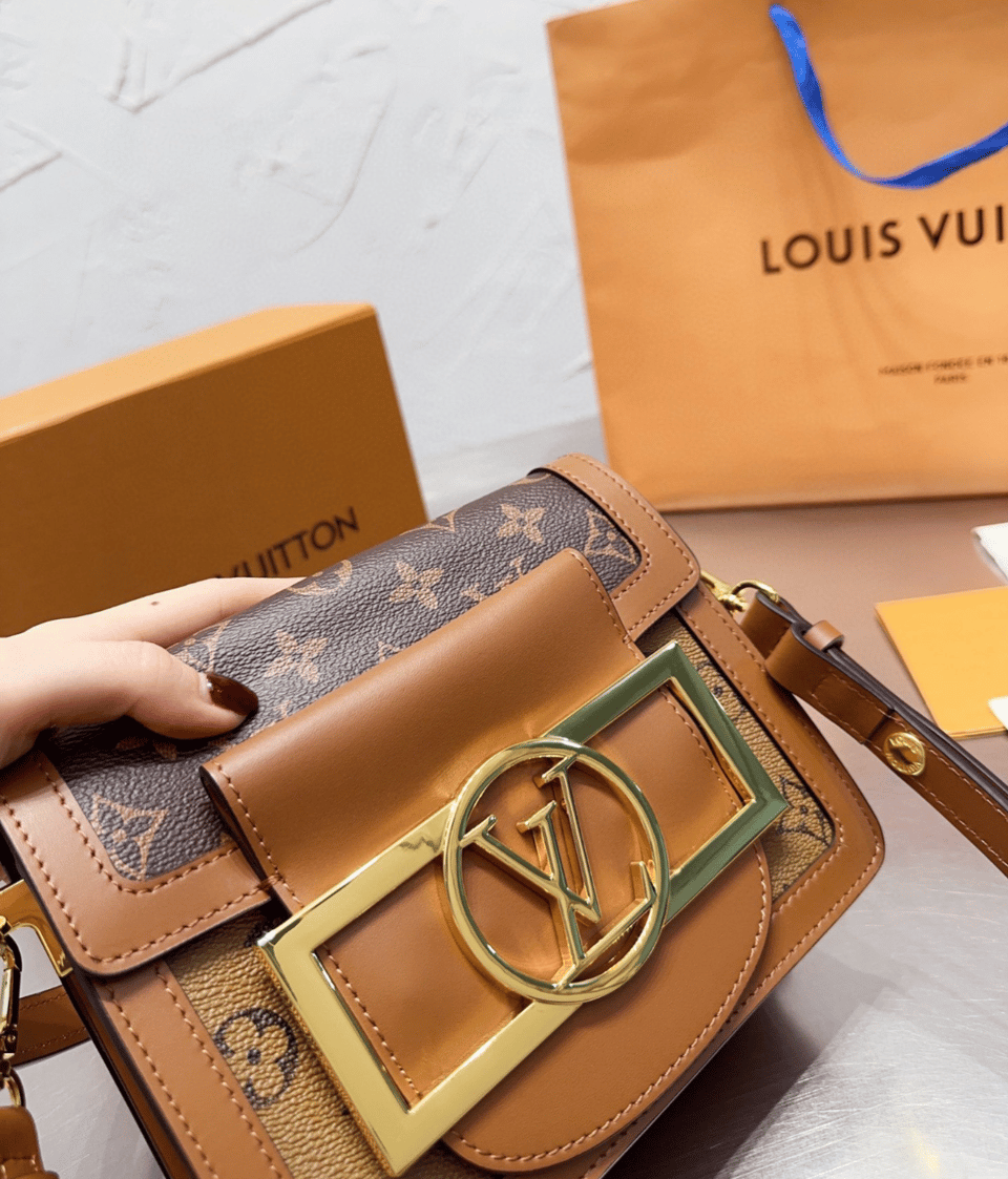 Louis Vuitton Mini Dauphine Lock Xl Brown 20Cm M46537 view 5