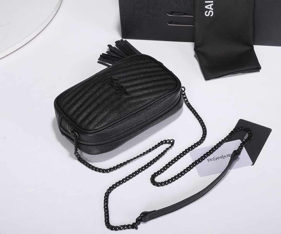 Saint Laurent Lou Camera Bag In Quilted Leather Black 18Cm view 6