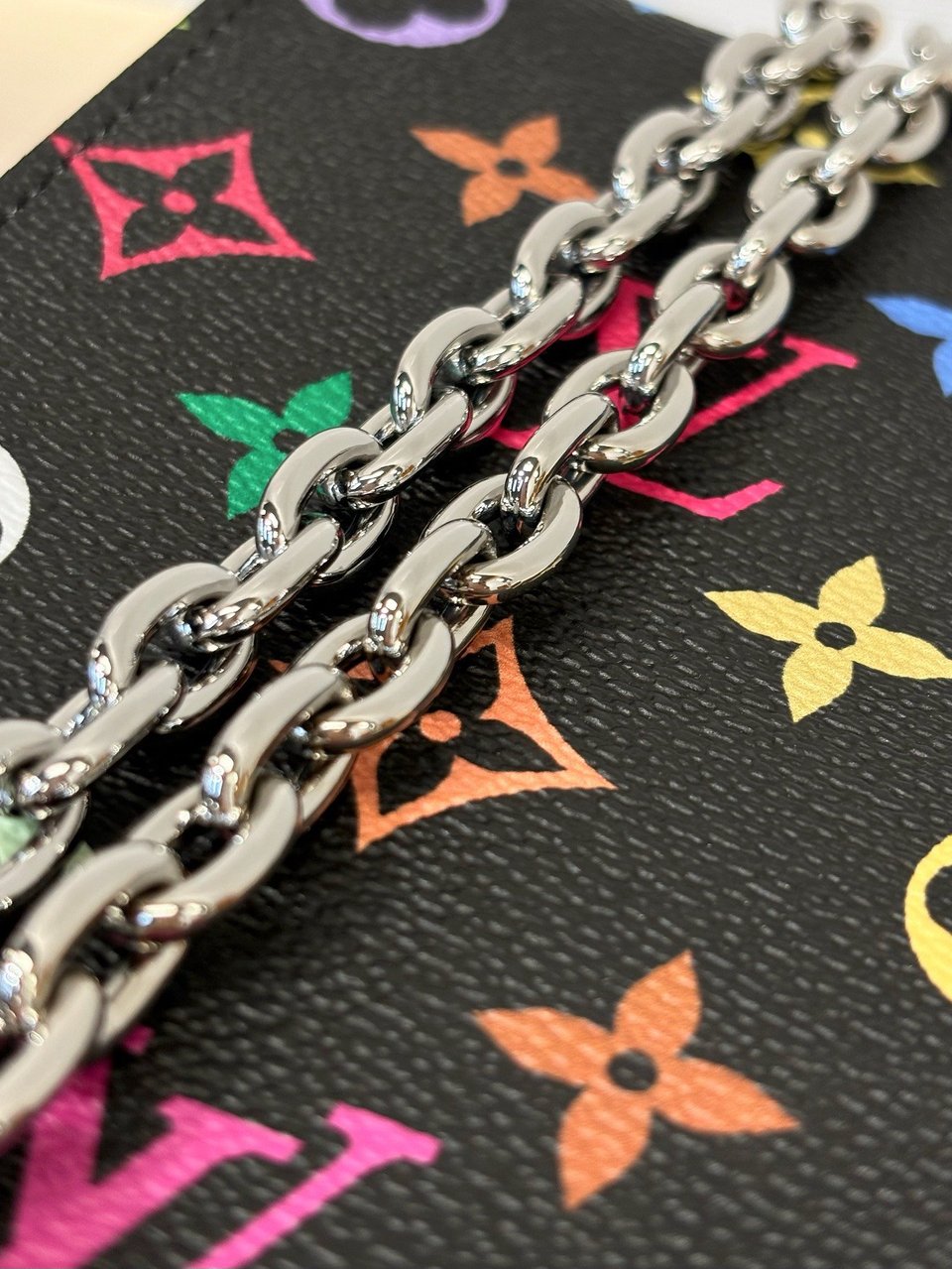 Louis Vuitton LV x TM Phone Pouch Métis M14098 17.5cm/ 6.9in view 6